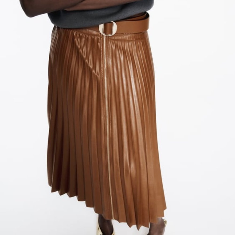 new skirt never worn